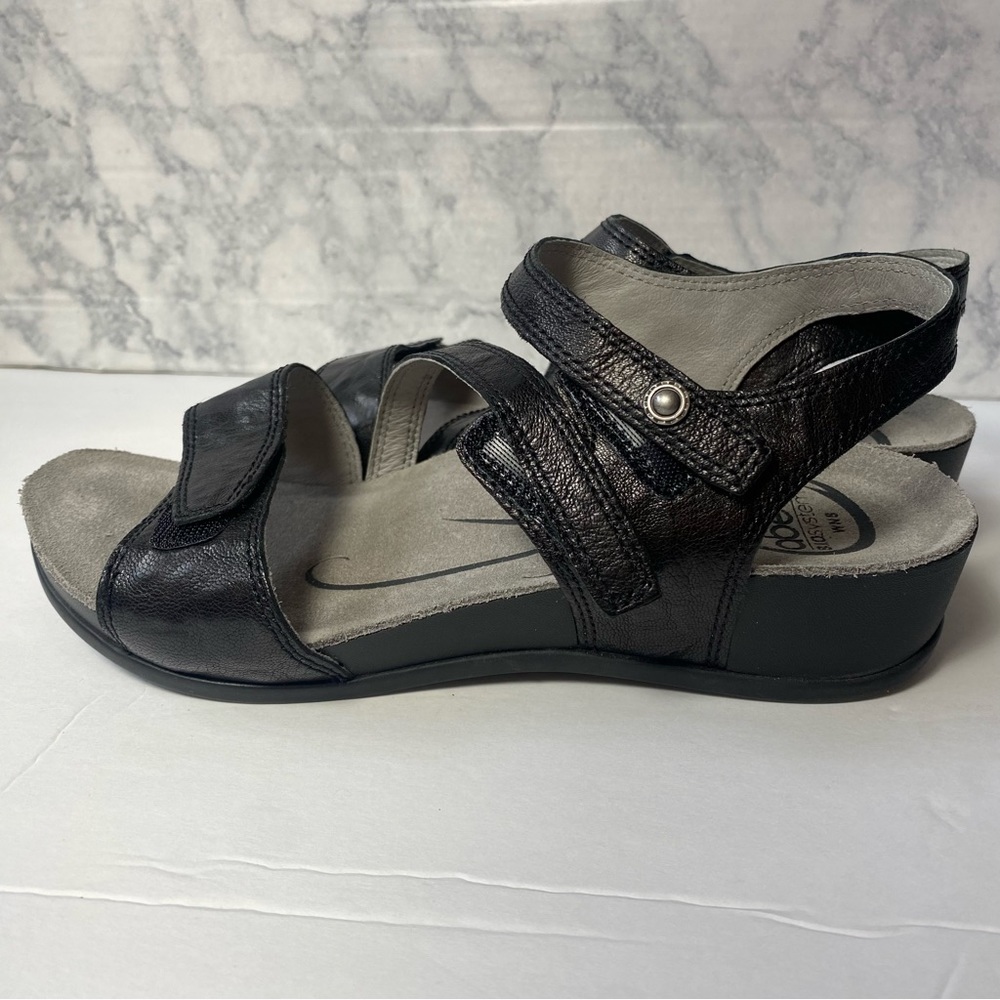 Abeo Quartz Black Leather Wedge Heel Sandals